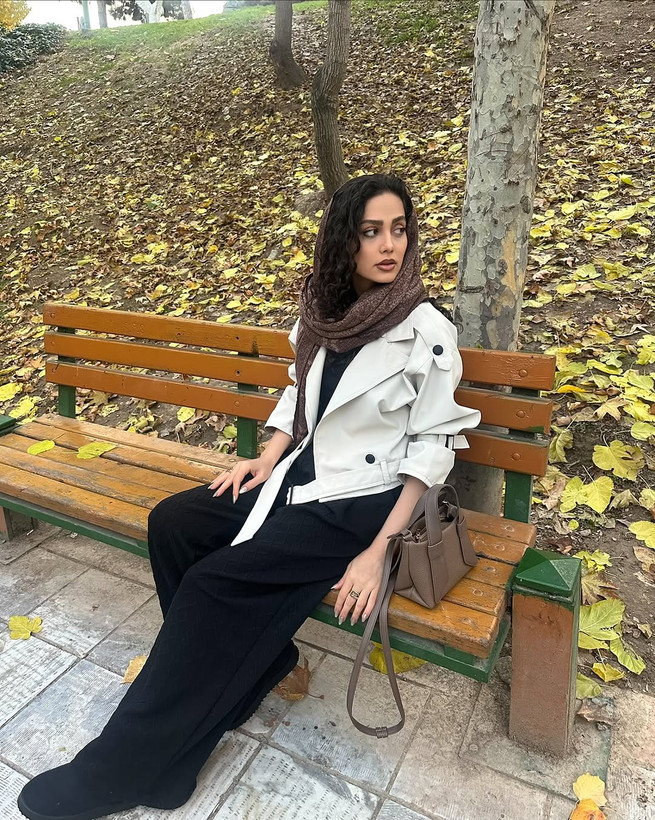 ترنچ کت ( بارانی) کوتاه زنانه ضد آب سانتانا
